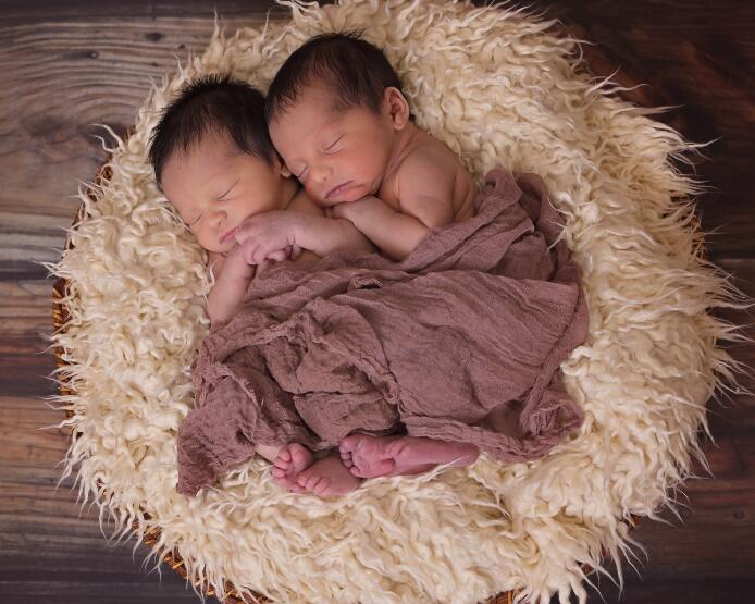 What is the success rate of IVF twins?